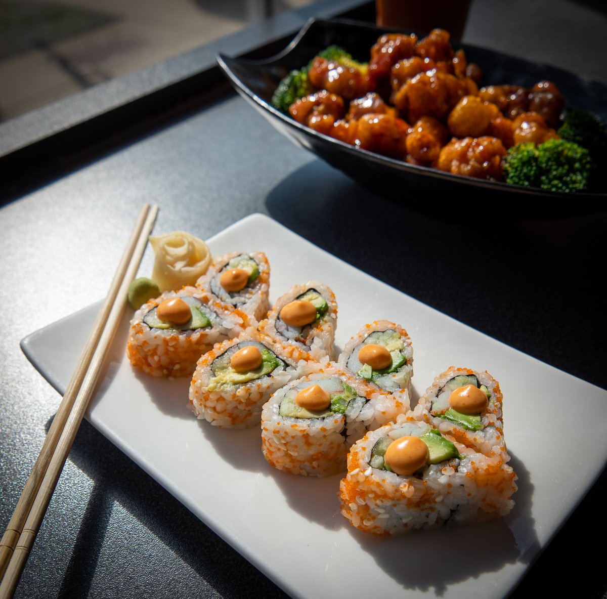 17 (!!!) different restaurants will be opening their doors for Foodie Crawl tomorrow night! We have beautiful weather, great music and the best eats ready for you! If you don’t have your ticket yet, now is the time! 🍗🍝🥐🍷🌮 eastsomervillemainstreets.org/foodiecrawl