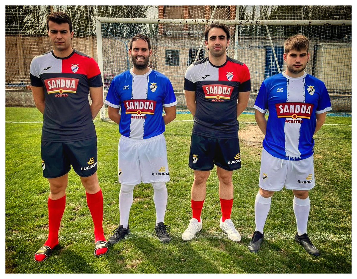 cdablitensefutb's tweet photo. Que chulada....
La Nueva Equipacion deportiva C.D Ablitense... https://t.co/hugSIENa7l
