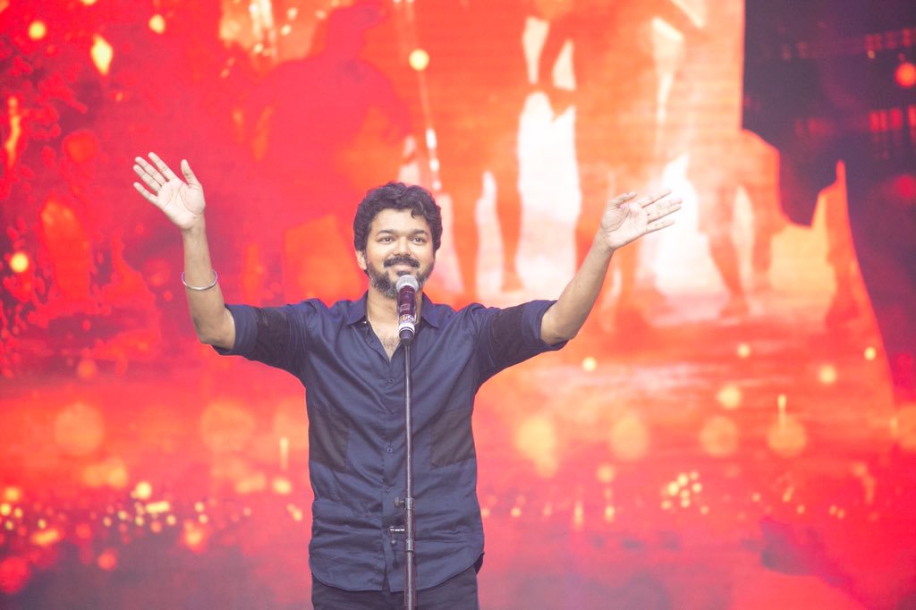 On this day, four years ago, #BigilAudioLaunch happened, and I got a chance to witness it live.
It was a good experience watching #Thalapathy @actorvijay's speech live for the first time. The whole atmosphere was💥🔥 
#4YearsOfBigilAudioLaunch 😎