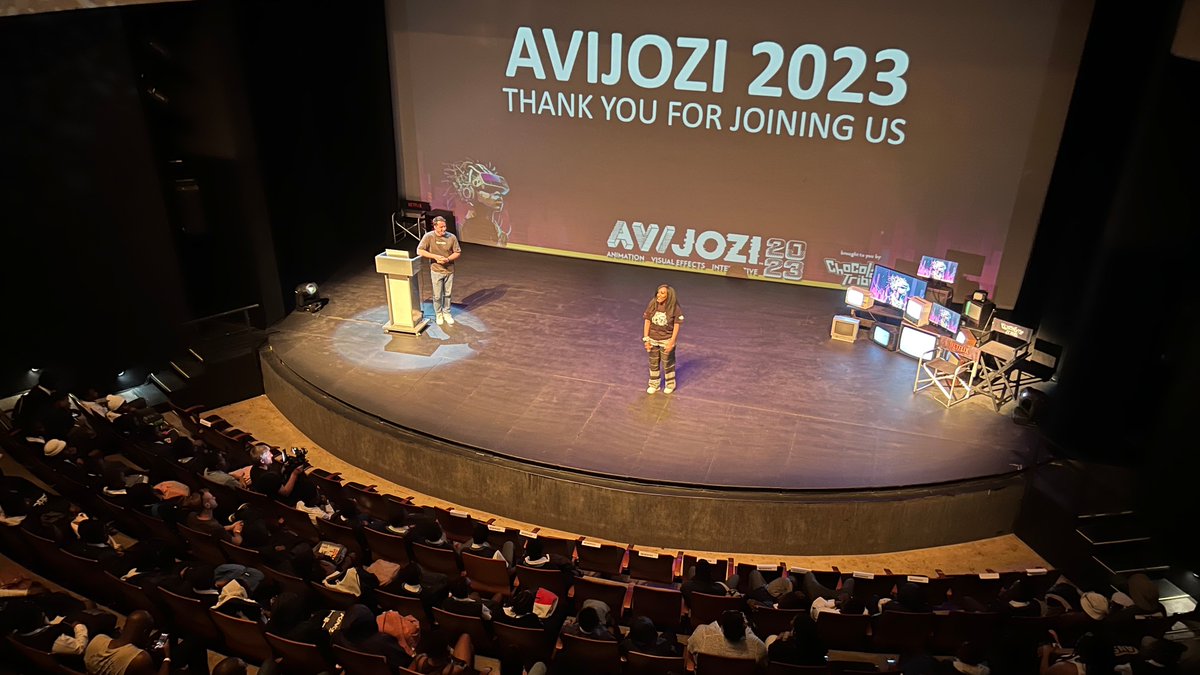 filmindependent's tweet photo. The #GlobalGMM's last stop in South Africa: Johannesburg! @azuspeak lead a a two-day masterclass on producing with @yomogat in collaboration with @GautengFilmCom &amp; @USEmbassySA. We also presented #GMM to the #AVIJOZIaudience, in partnership with @ChocolateTribe. Until next time! https://t.co/kW3pifLtY7