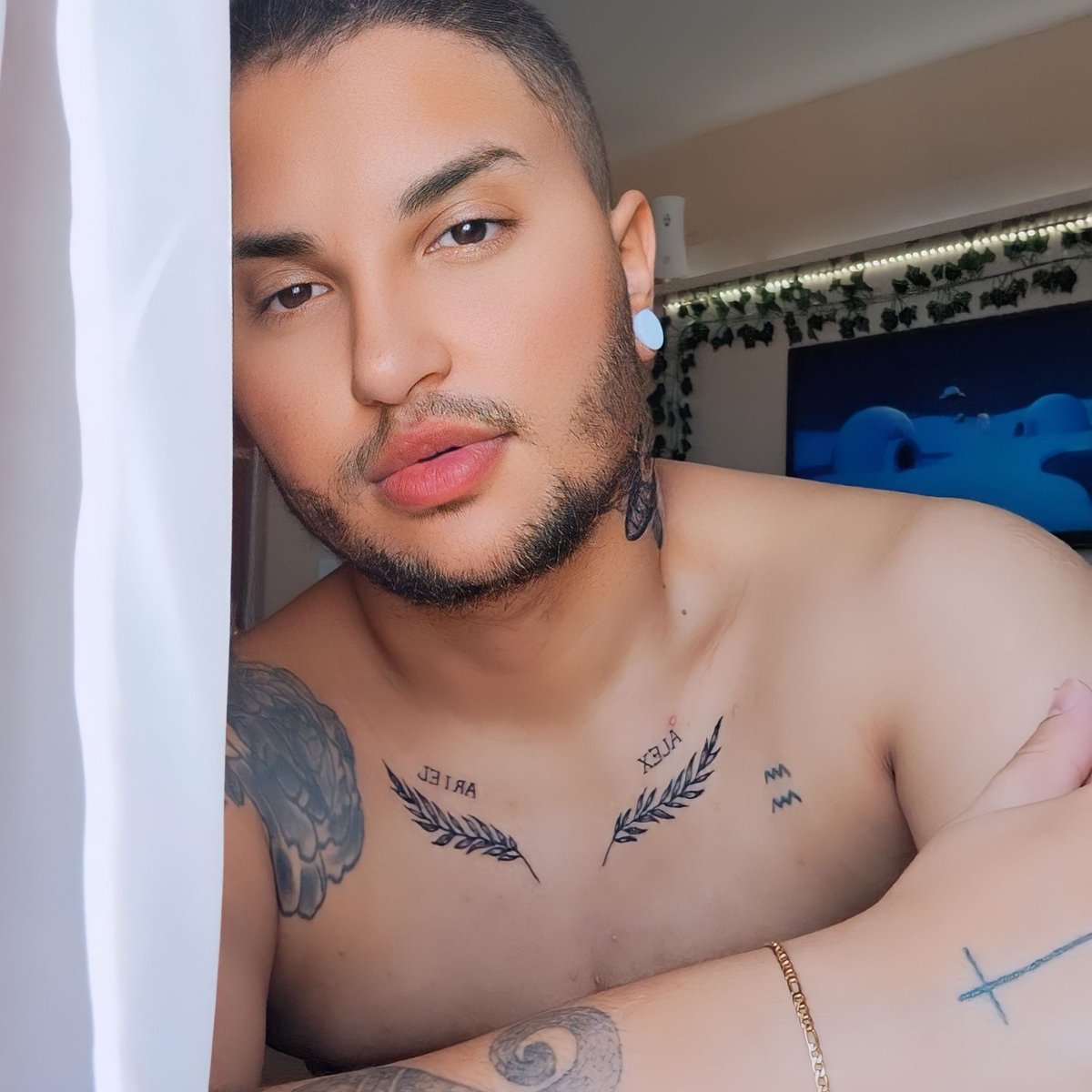 ftm_cleyy's tweet image. "Sabe a minha identidade?
Nada haver com genital!" 🏳️‍⚧️
#homemtrans #boytrans #trans #transgenero #ftm #lindaquebrada