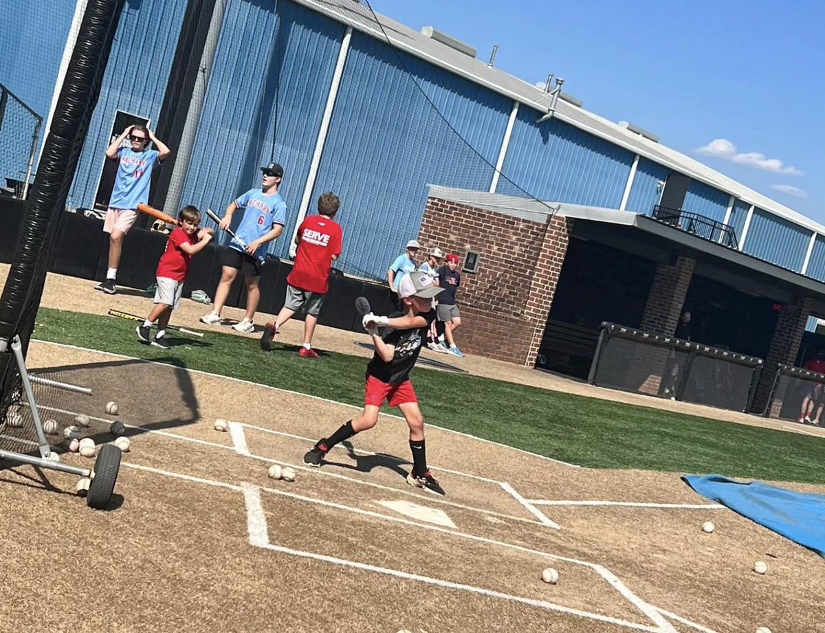 _ZHSBaseball's tweet photo. We enjoyed celebrating Abel Aldy’s 12th Birthday today! Thank you auction winners Jonathan and Rachel for supporting Zachary Baseball! #ItsAllAboutTheZ https://t.co/r4QXyjTHZ4