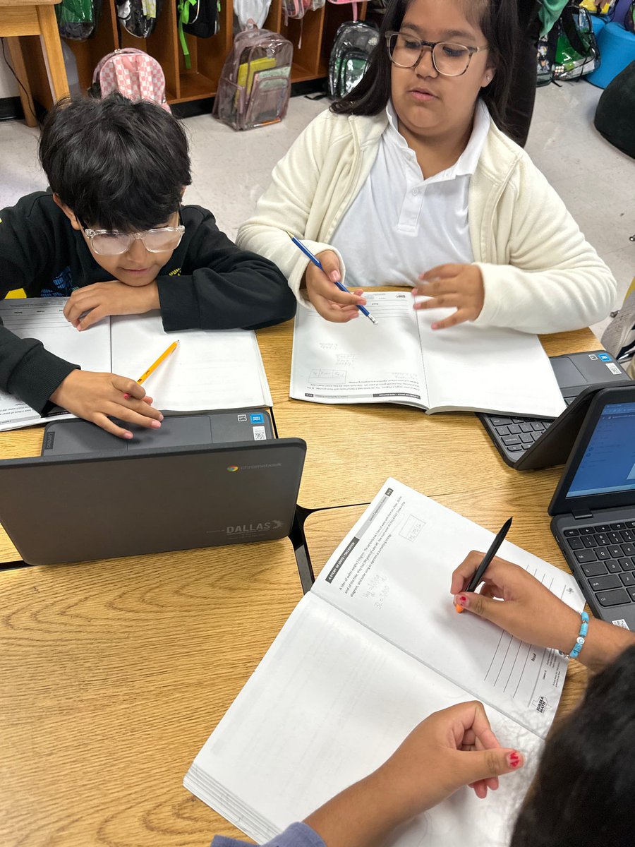 Students @blair_panthers were reading, writing and discussing! It’s exciting to see students excited about learning. @SpruceV_T @Region2DISD @DallasISDSupt @dallasschools