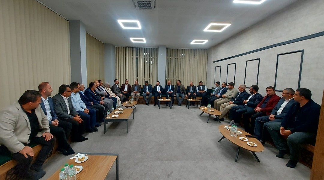 DestekKars's tweet photo. Kars Eğitime Destek Platformu Eylül ayı İl Koordinasyon toplantımızı 18 Eylül Pazartesi günü saat 18:00 de Gençlik ve Spor İl Müdürlüğüne bağlı Gençlik Merkezinde, Akparti Milletvekilimiz Sayın Adem Çalkın ve  STK'Başkanlarımızın katılımlarıyla gerçekleştirdik.
@Ademcalkin https://t.co/R2KXVTNMeY