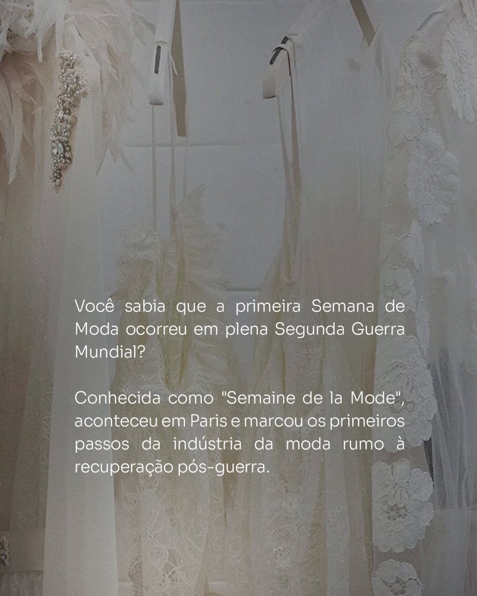 isabelle_degeus's tweet image. Um dos eventos mais importantes do mundo fashion já chegou! Arraste para o lado e saiba o que aconteceu na primeira semana de moda em Londres. 

Confira o texto completo em meu Instagram. 

#SemanadaModa #Londres #LondonFW2023 #IsabelleDeGeus #ConsultoriaDeImagem #Curitiba