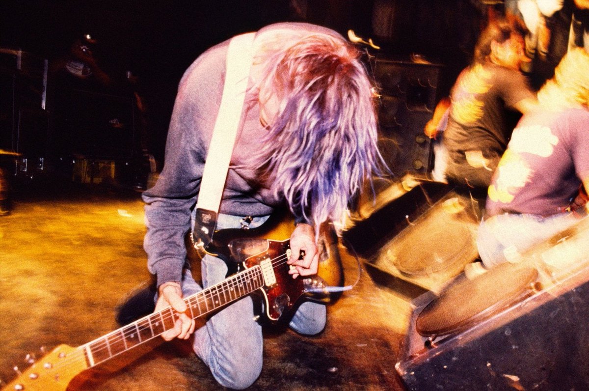 Mia Moore tweet media