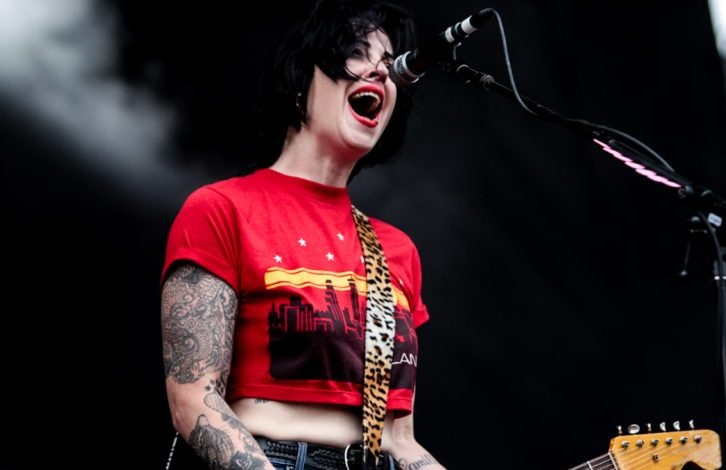 Mia Moore tweet media