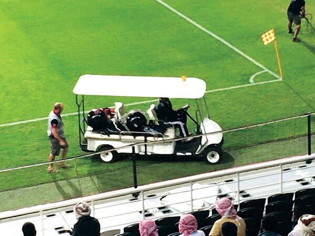 #الهلال_نافباخور
اكثر شخص تعب في المباراه سواق نقل المصابين 😂