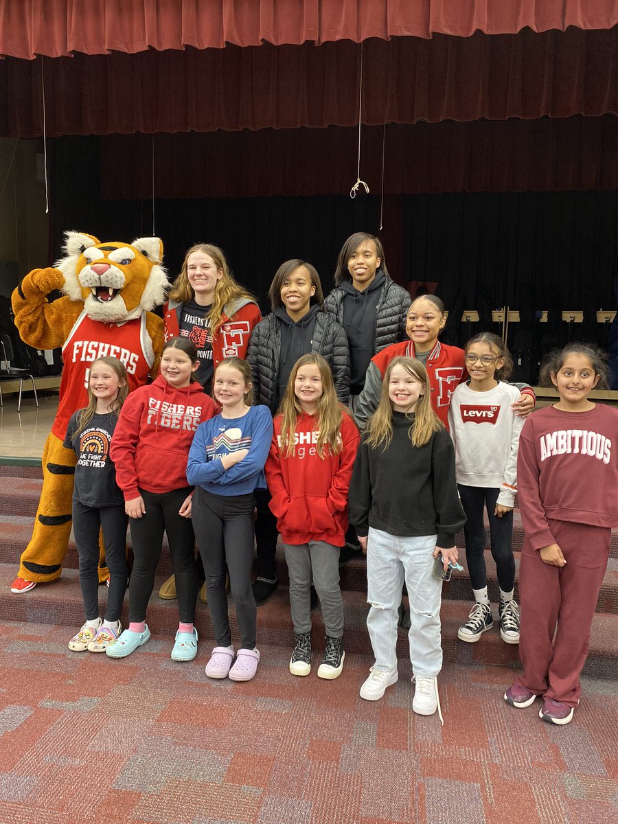 Reminder! Girls basketball tryouts are TONIGHT for Fishers 3rd-5th grade girls from 6-7:30pm at FHS. 
See you there! ❤️🏀