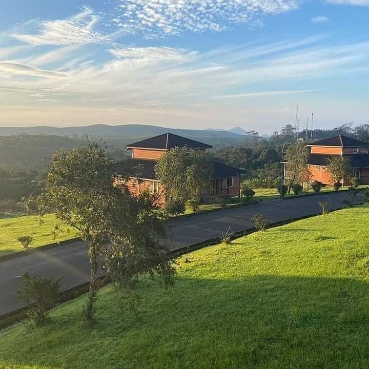 wesabiwaka's tweet photo. This is Odudu Cattle Ranch in Cross River State, Nigeria. Ever been here before¿
.
#touroperator #travel #visa #travelagency #travelagent #visaapplication #canada #visaassistance #dubai #tour #visaconsultants #flightticket #odcbirthservice #ukvisa #ticketing #vacation https://t.co/s88itdnVDo