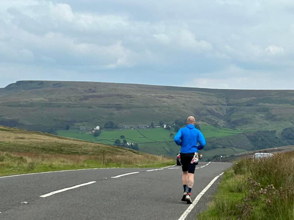 JoeStearne's tweet photo. Out here running for the greater good raising money for @macmillancancer 61st marathon completed since may this year the count down to 100 marathons is full steam ahead! @BudgySmuggler @BBCLookNorth @ITV @TheRFL @runnersworlduk @runforall @PandCExpress https://t.co/aaNAOTHbQY