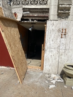 tbry51's tweet photo. @stlcsb The Railway Exchange is wide open at 611 Olive. Thieves have torn off plywood that covered a door and--again--have free run of the building. https://t.co/LkqfIcdmss