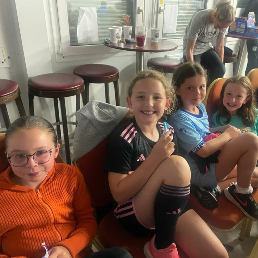 thepointfc's tweet photo. A massive THANK YOU to McKevitts Narrow Water Service Station and all the other businesses who provided the snacks for our first movie night!🎬

All money raised from the Movie Night will be used to purchase new equipment for our Academy. 

#WTFC https://t.co/IgV5MylQyy