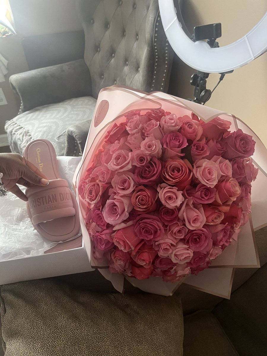 It’s really the roses for me😍