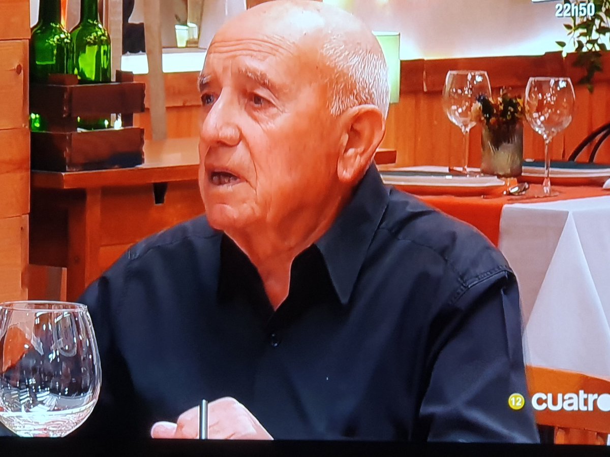 gamorcris's tweet photo. Ediberto, que c0jones has hecho, para estar tan bien con 87 añacos??? ...No llego Yo, ni de coña #FirstDates18s https://t.co/Uxm4CT2stJ
