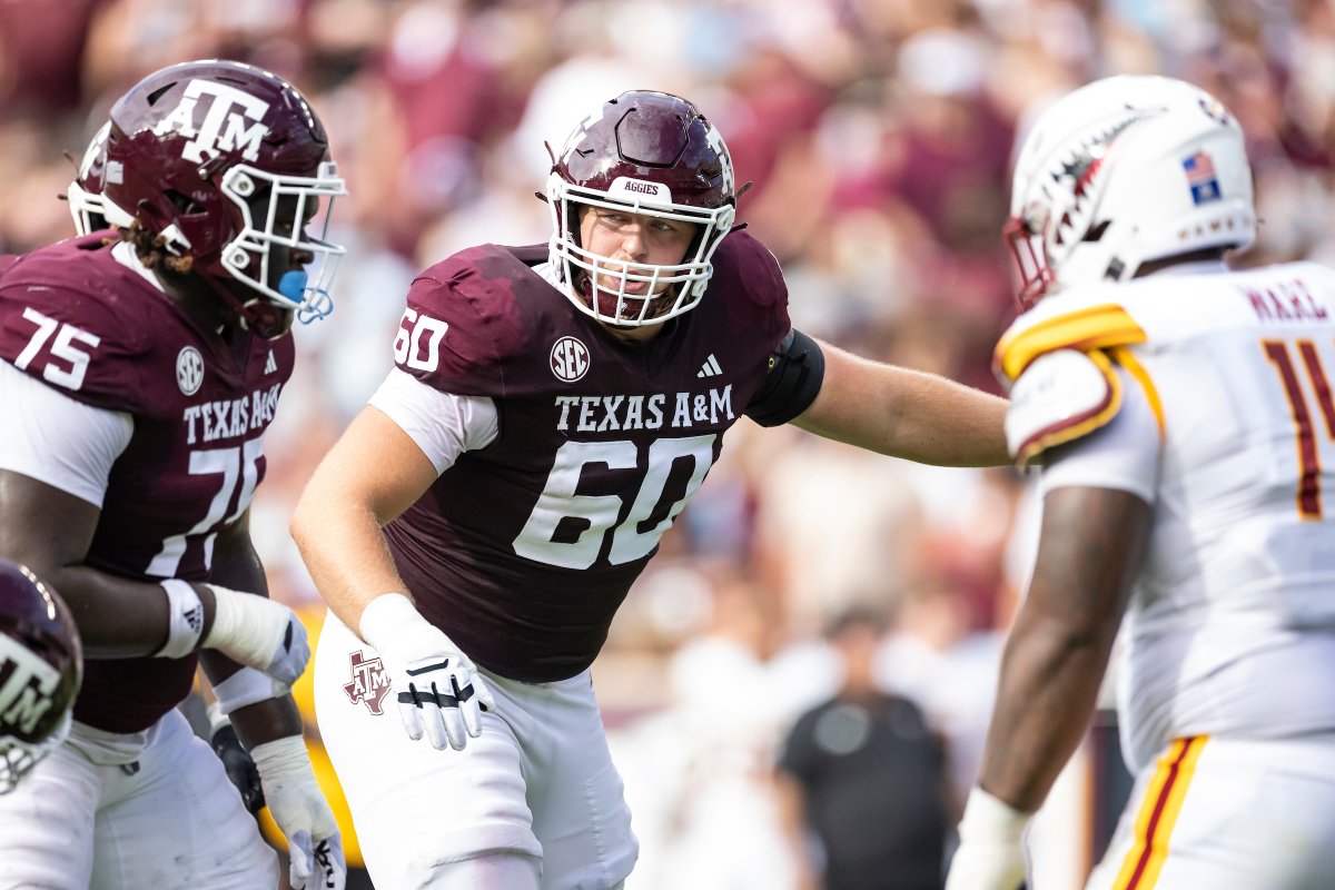 Trey Zuhn has been named to the @PFF_College Week 3 College Football Team of the Week 💪 National Rankings Per PFF #1 run-blocking grade #4 offensive grade #13 pass-blocking grade #GigEm