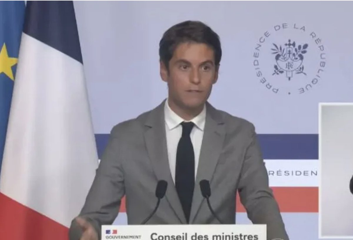 la1ere's tweet photo. #Harcèlementscolaire : Gabriel Attal exige "un #électrochoc à tous les niveaux" auprès des #recteurs https://t.co/AuJDaCXhNv https://t.co/Mvsmv7CsGW