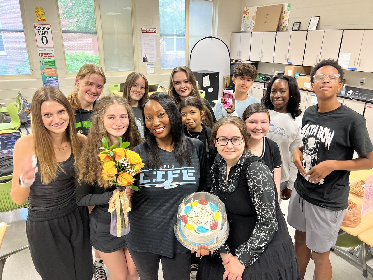 Meleighsa McLaughlin tweet media