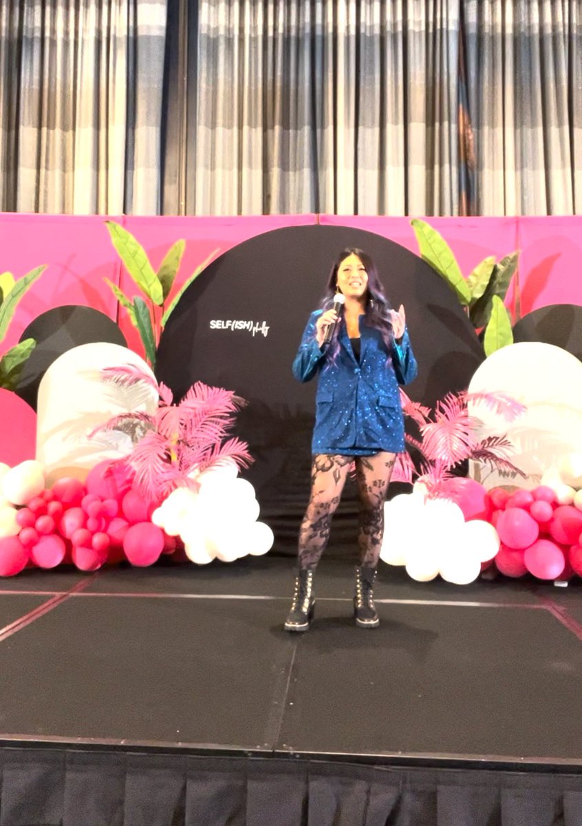 Yesterday I was honored to be a speaker at Selfish Philly 💜 Sharing stories of healing and love from generational trauma, past lives, and childhood through rituals was super vulnerable and I'm definitely feeling the vulnerability hangover today. #human #gratitude #healing #love