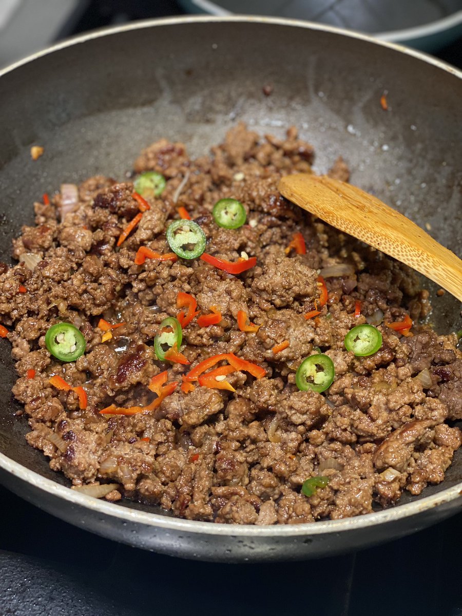 chefcourt1's tweet photo. This slaps! π₯π₯π₯
Pad Kra Pao (Thai basil beef stirfry)
#chefcourtneybrown
#chefcourt1
#travelingchef https://t.co/C8yWOK03E8