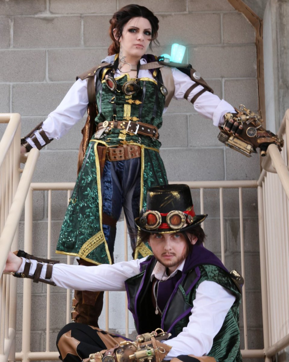 LarpLikeRae's tweet photo. Hello everyone!! Guess who just made a fanfiction based off our cosplays!! Interested in reading the first chapter? Read here! And if you want an audio book of all the chapters, follow my Patreon! https://t.co/NAY2UQ5uxZ https://t.co/34AKc8MZuX