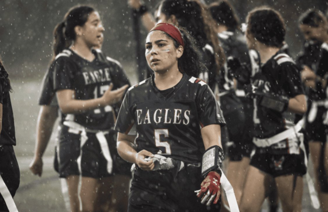 There’s still time to vote for Michelle Tiso for the ‘Heart of a Giant’ Award! 

eastchesterreview.com/lead-stories/m…