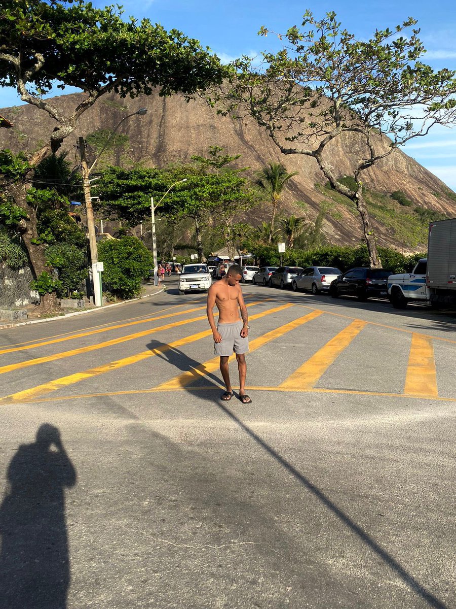 🏖️