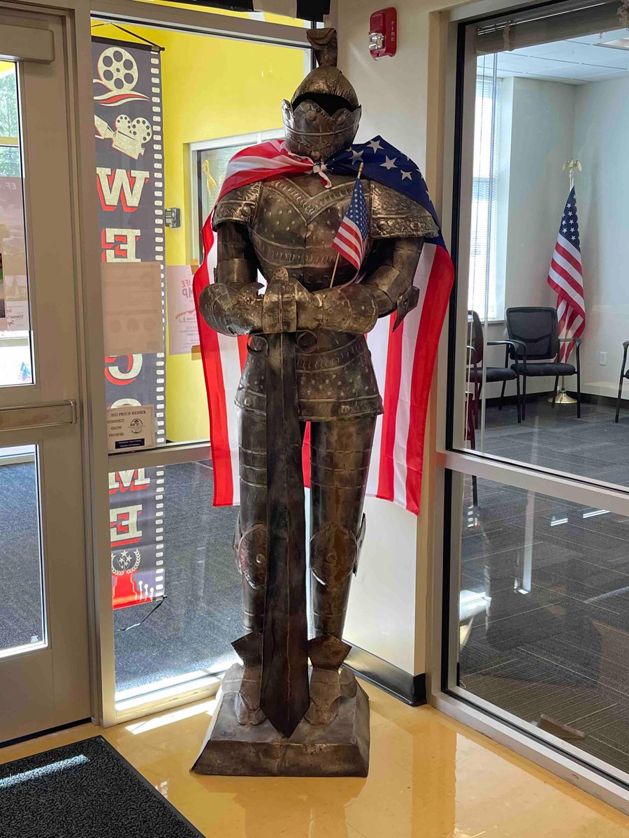 vancecharter's tweet image. HOCO Begins!
🇺🇸America Monday🇺🇸