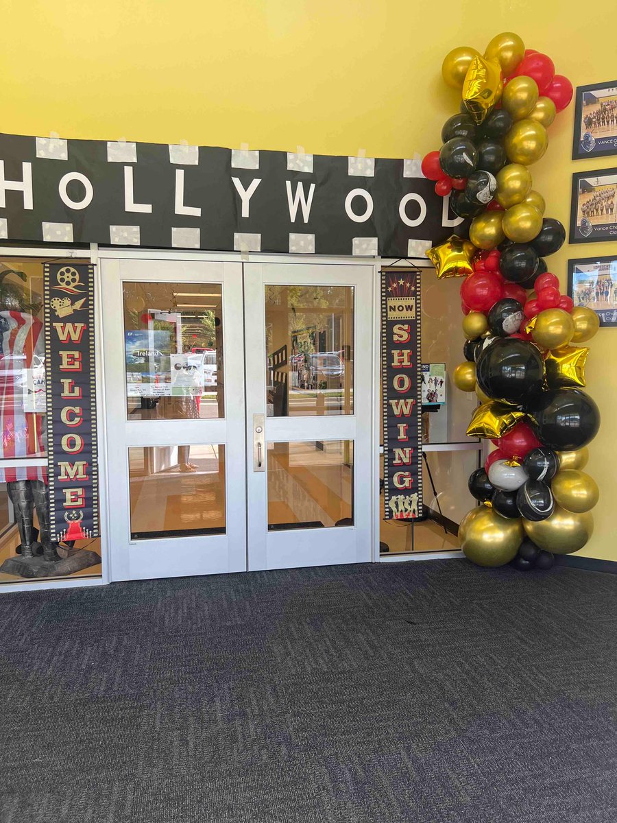 vancecharter's tweet image. HOCO Begins!
🇺🇸America Monday🇺🇸