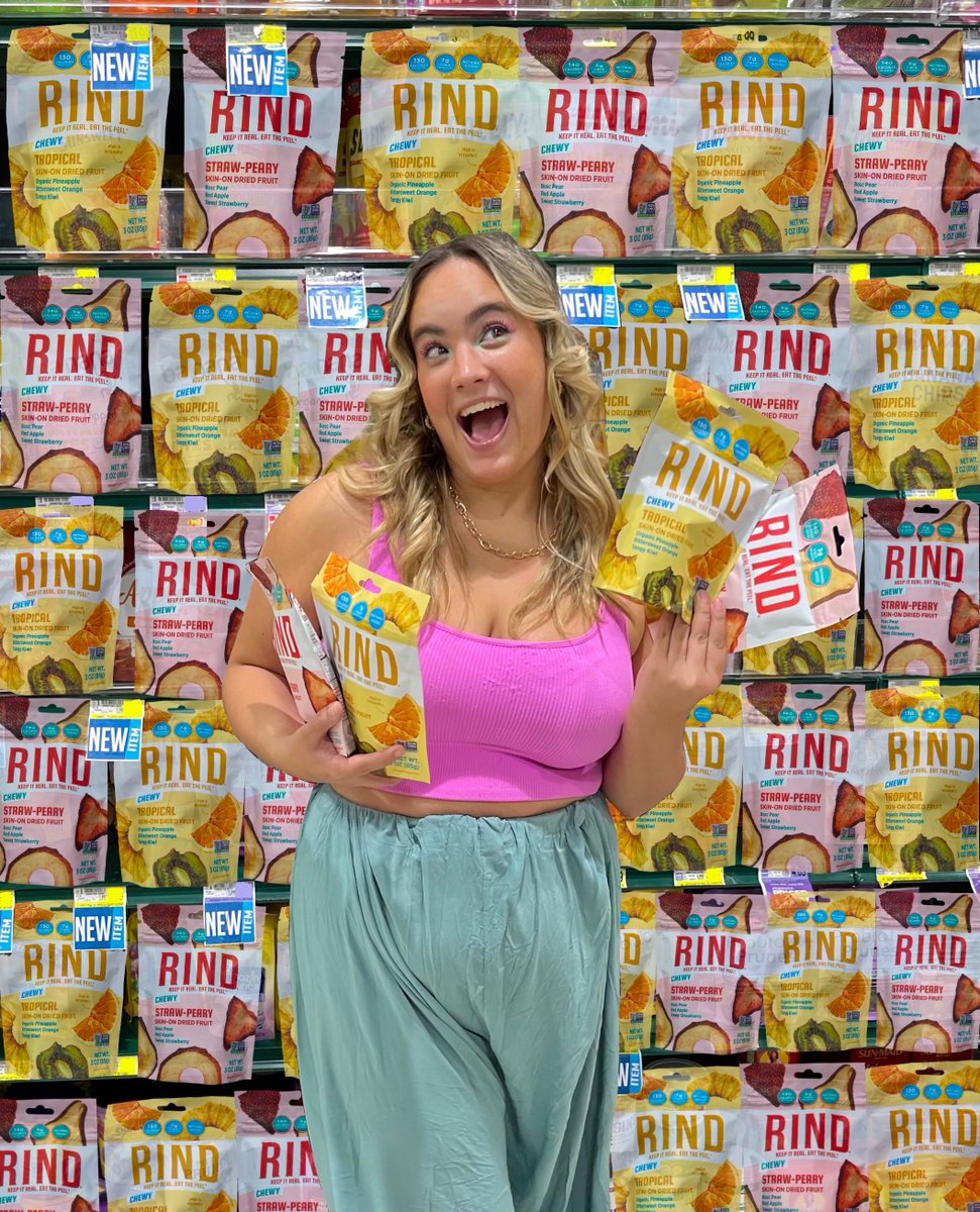 RindSnacks's tweet photo. Tropical or Straw-Peary? ππ (no wrong answers here π)
#RINDSnacks #harristeeter #healthysnacks #vegan https://t.co/2hPrIaN39v