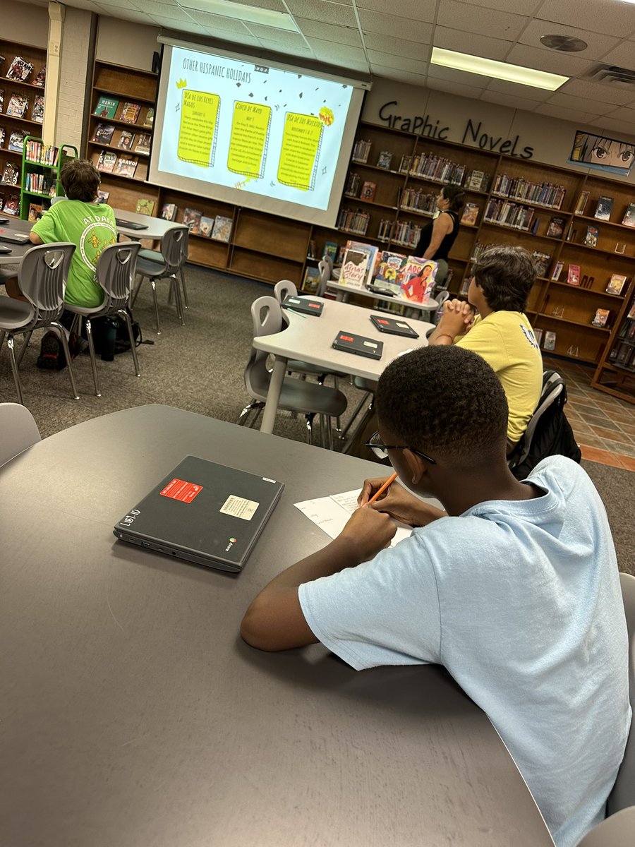 ms_kleyva's tweet image. Kicking off Hispanic Heritage month in the library with the best @WhiteMSLibrary ❤️ Students will use these resources for their next project. @dataedwhite #theDATAway #AmazingDATA @edwhiteneisd @neisd