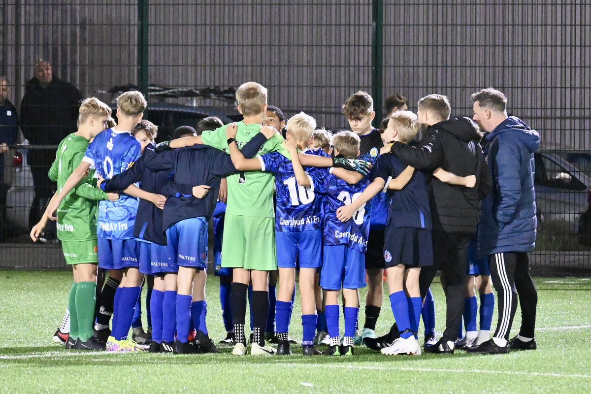 Faye Gracey (@fayegracey1) on Twitter photo U13 <a href="/CVSFA/">Cardiff & Vale Schools & Colleges FA</a> 4-4 <a href="/CaerphillySFA/">Caerphilly & District Schools</a> in tonight’s #school #county #football friendly. Exciting match - felt it could go either way at times. Looking forward to the <a href="/WSFA_InterAssoc/">WSFA County/Regions</a> 2023/24 campaign U13 <a href="/CVSFA/">Cardiff & Vale Schools & Colleges FA</a> 4-4 <a href="/CaerphillySFA/">Caerphilly & District Schools</a> in tonight’s #school #county #football friendly. Exciting match - felt it could go either way at times. Looking forward to the <a href="/WSFA_InterAssoc/">WSFA County/Regions</a> 2023/24 campaign