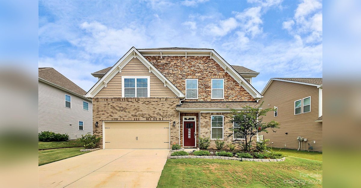 MediaBoost5's tweet photo. 5888 White Cedar Trail, Concord, NC, 28027
Residential | 5 bedrooms | 4 bathrooms | 2922 sq. ft. | 0.17 acres |  MLS#4068889. Call Sean  Rush for a private showing (980) 288-9648