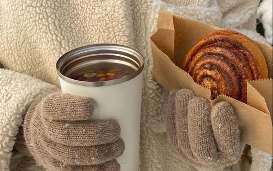 AcademiaDreams's tweet photo. cozy autumn days 🍂🐌 https://t.co/NKAH4CSVuw