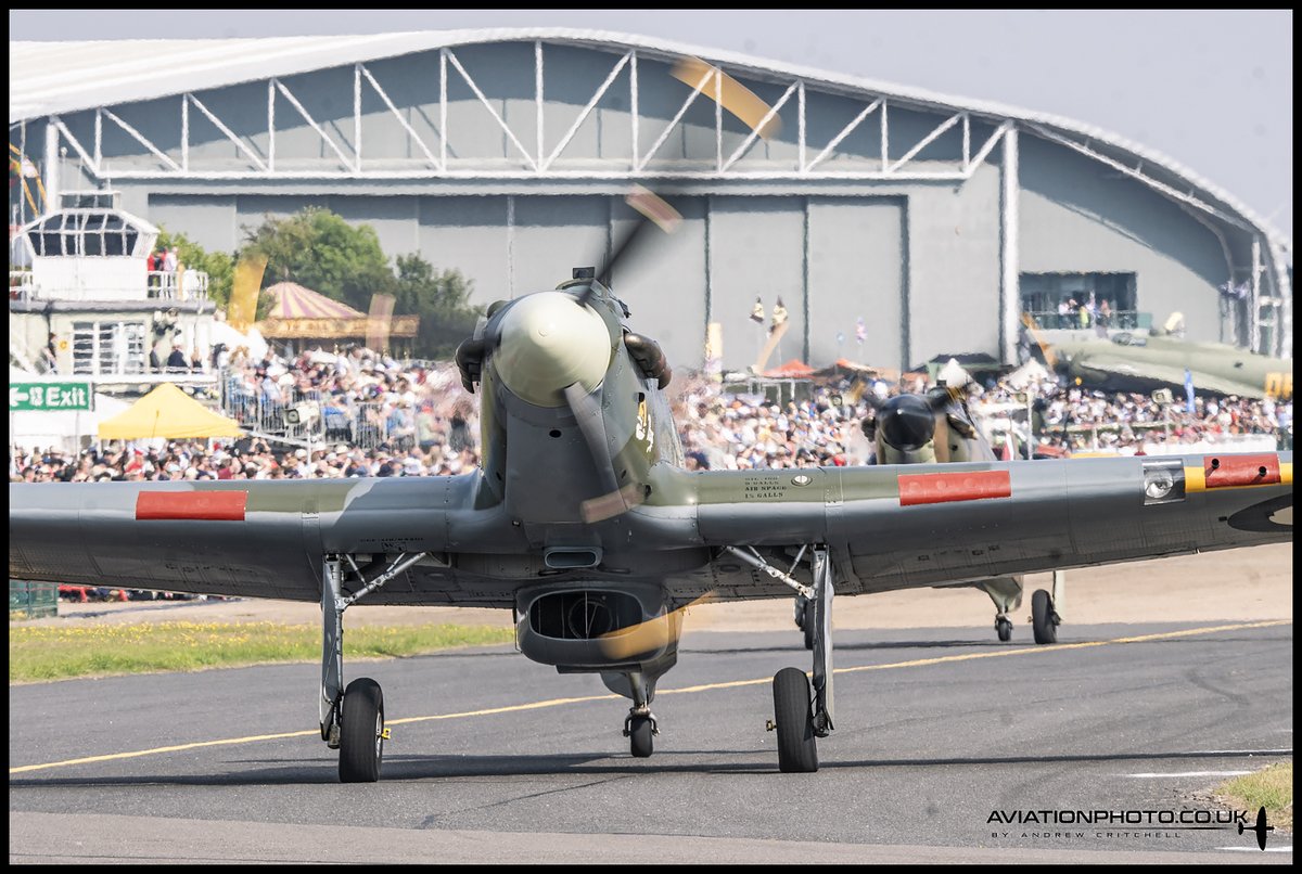 iamcritch's tweet photo. As always, great to see @HurricaneR4118 and @Ultimate_Aeros flying the flag for the Hawker Hurricane @IWMDuxford Battle of Britain Airshow 

#Hurricane #battleofbritain #airshow https://t.co/UXU3gMDOfQ