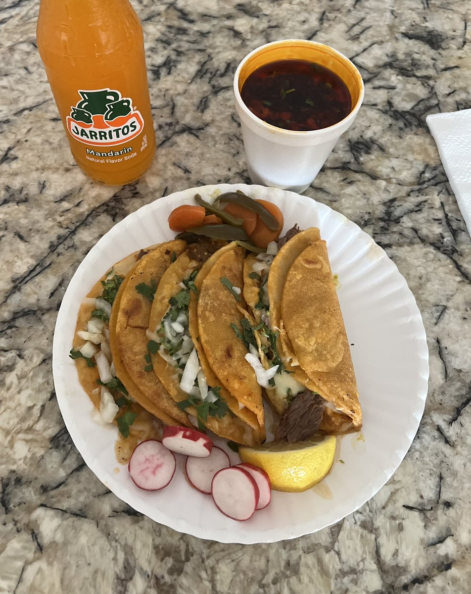 B⭕️⭕️M tweet media