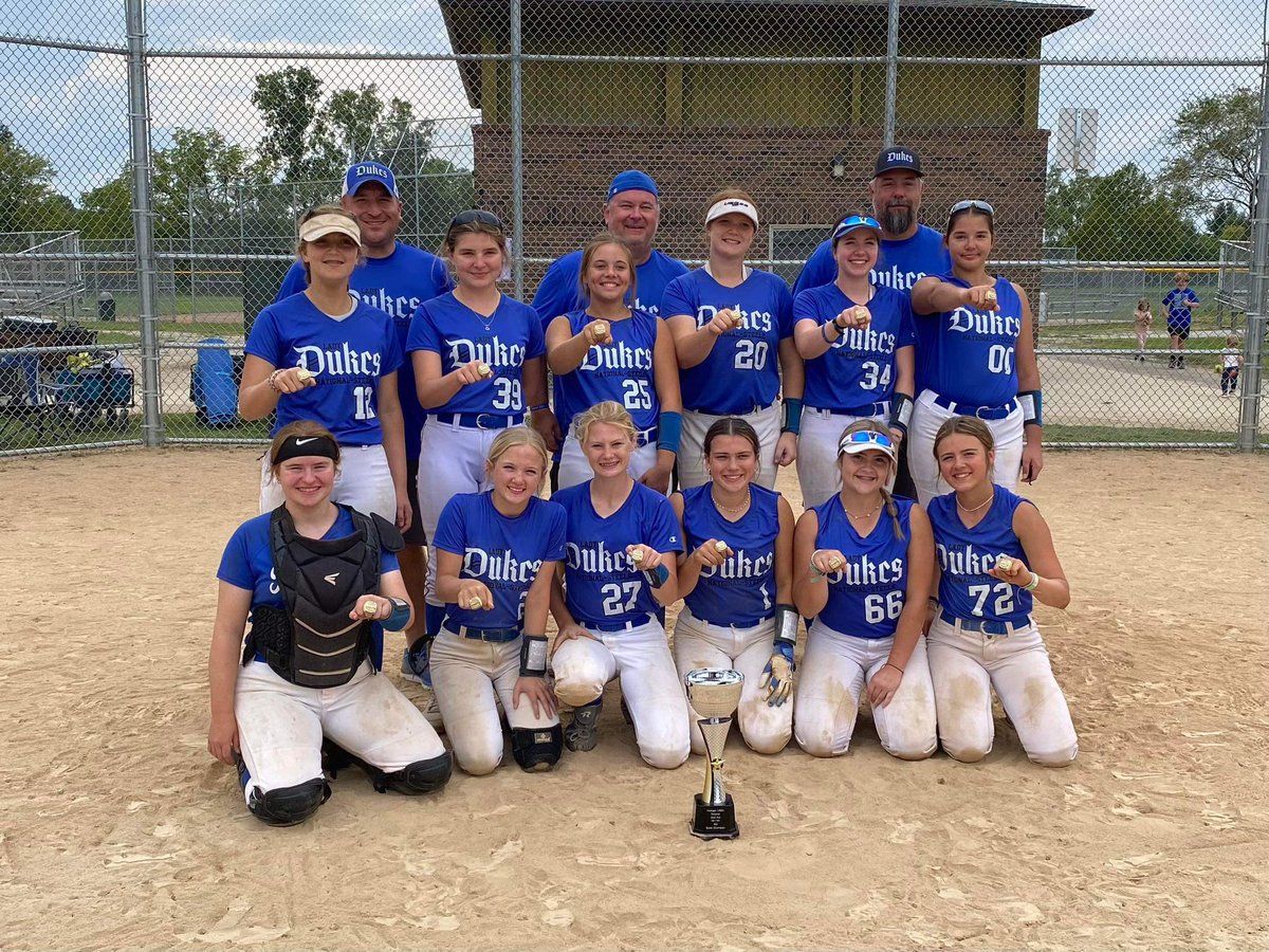 Kenzie_lessor's tweet photo. USSSA Michigan 14A Fall State Champions! Great job this weekend to my whole team. https://t.co/xBdXAS5tcQ