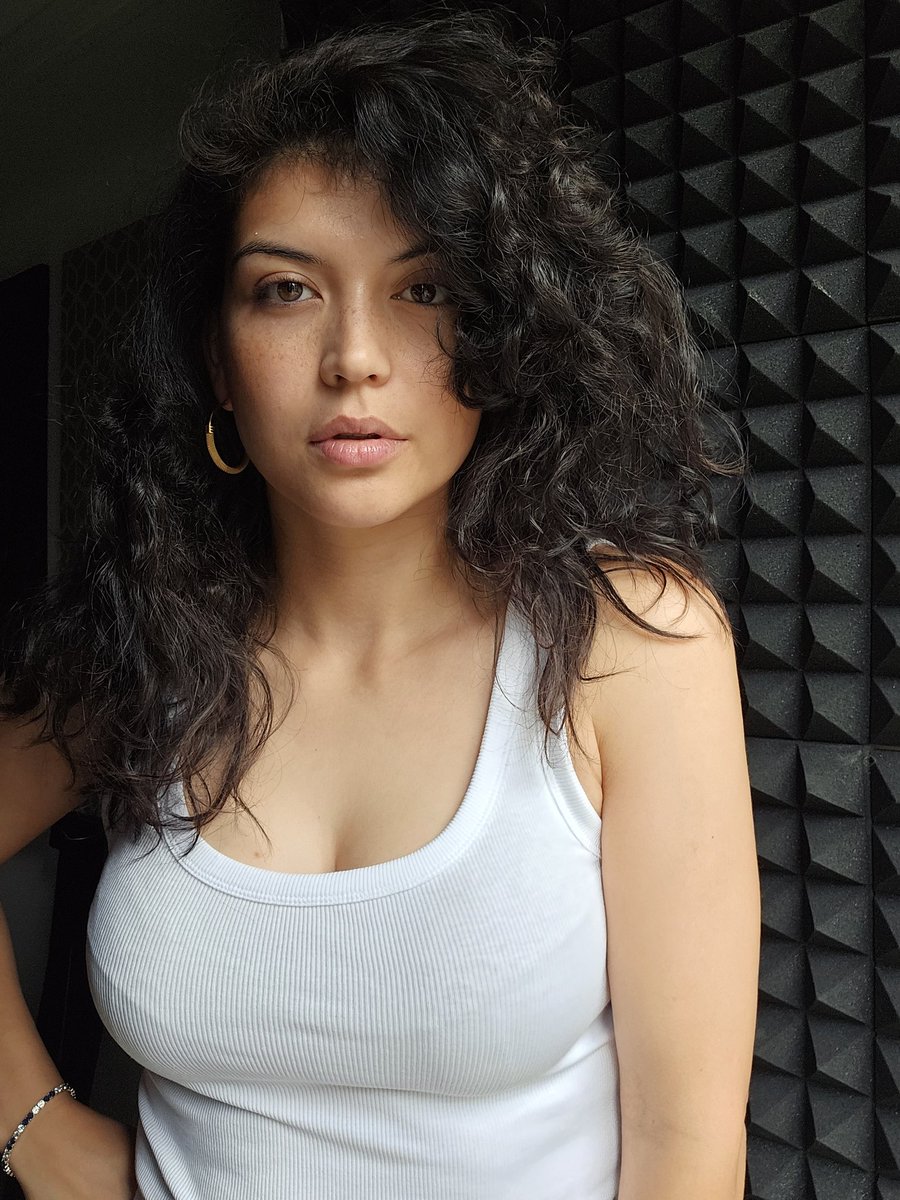 Karen Harding tweet media