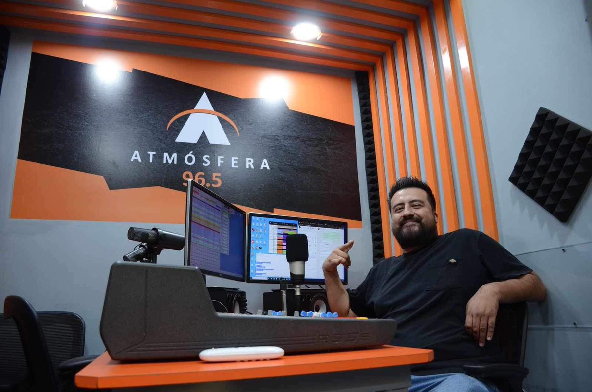 Alexis García da la grata noticia que ahora nos acompañará en el horario de 13 a 15 horas. 🎉🎉🎉