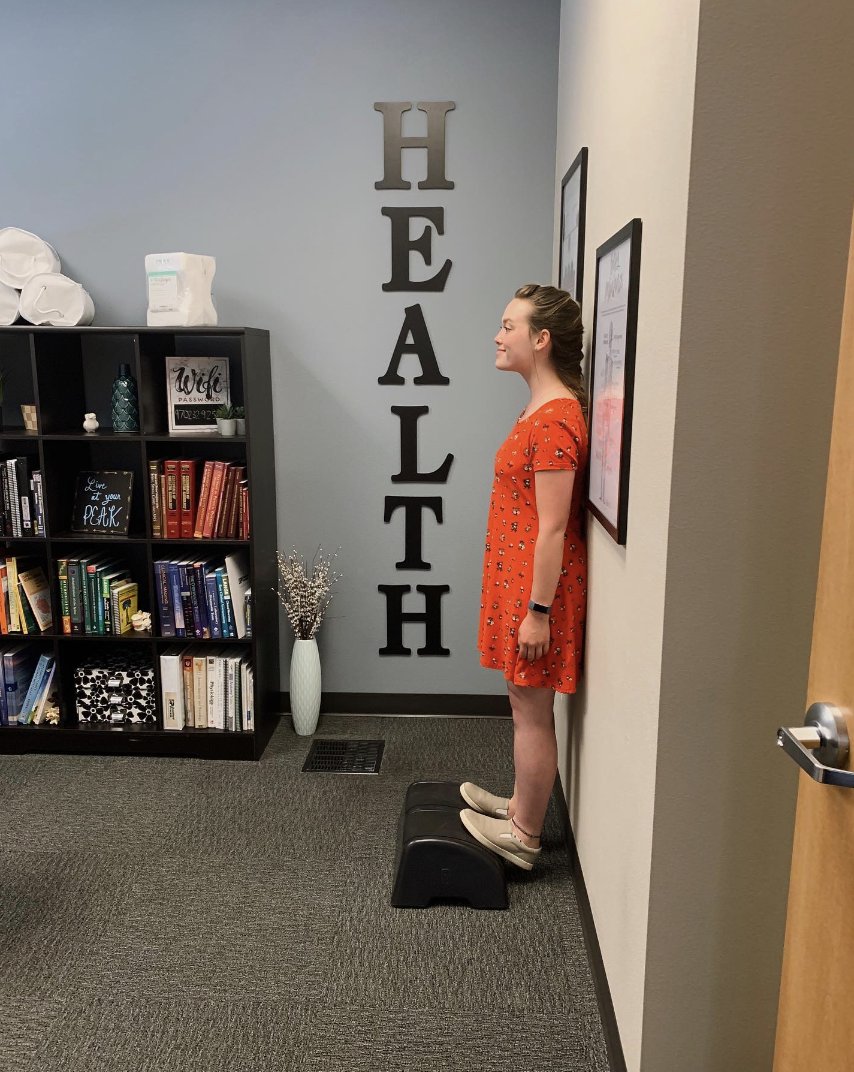 TheOneStretch's tweet image. 📢 9 minutes for your health! 📢

That’s all the time you need for the single best thing you can do for the health of your feet and ankles.