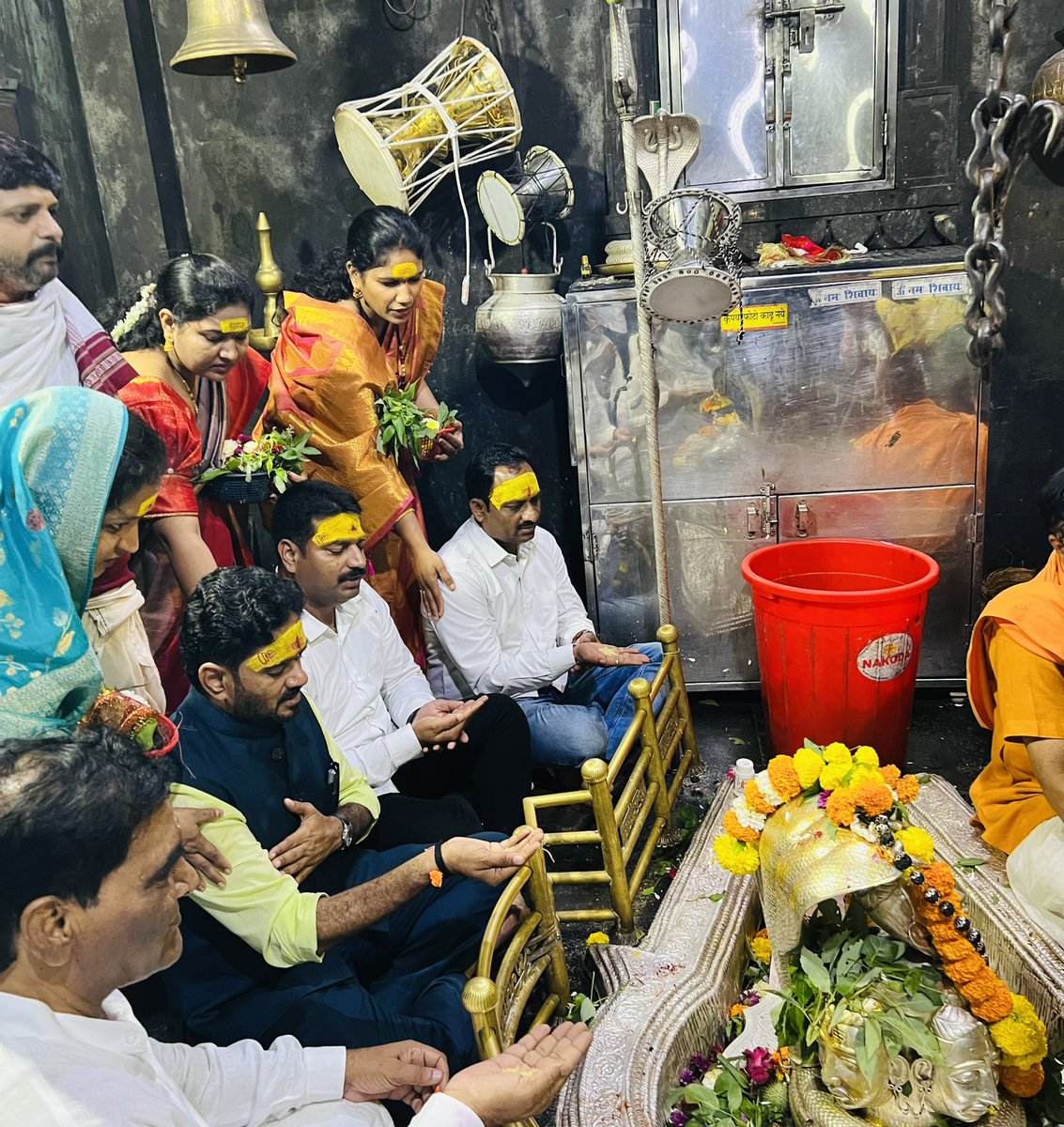 iYogeshTilekar's tweet image. काल परिवारासह भीमाशंकर ज्योतिर्लिंगाचे दर्शन घेऊन भगवान शिवशंकर यांचे आशीर्वाद घेतले…

या वेळी अष्टि विधानसभेचे माजी आमदार भीमरावजी धोंडे दाखिल दर्शनास अल्यास खुप दिवसांनी भेट झाली. 

#bhimashankar #bhimashankartemple #bhimashankarjyotirlinga #harharmahadev #OmNamahShivaya