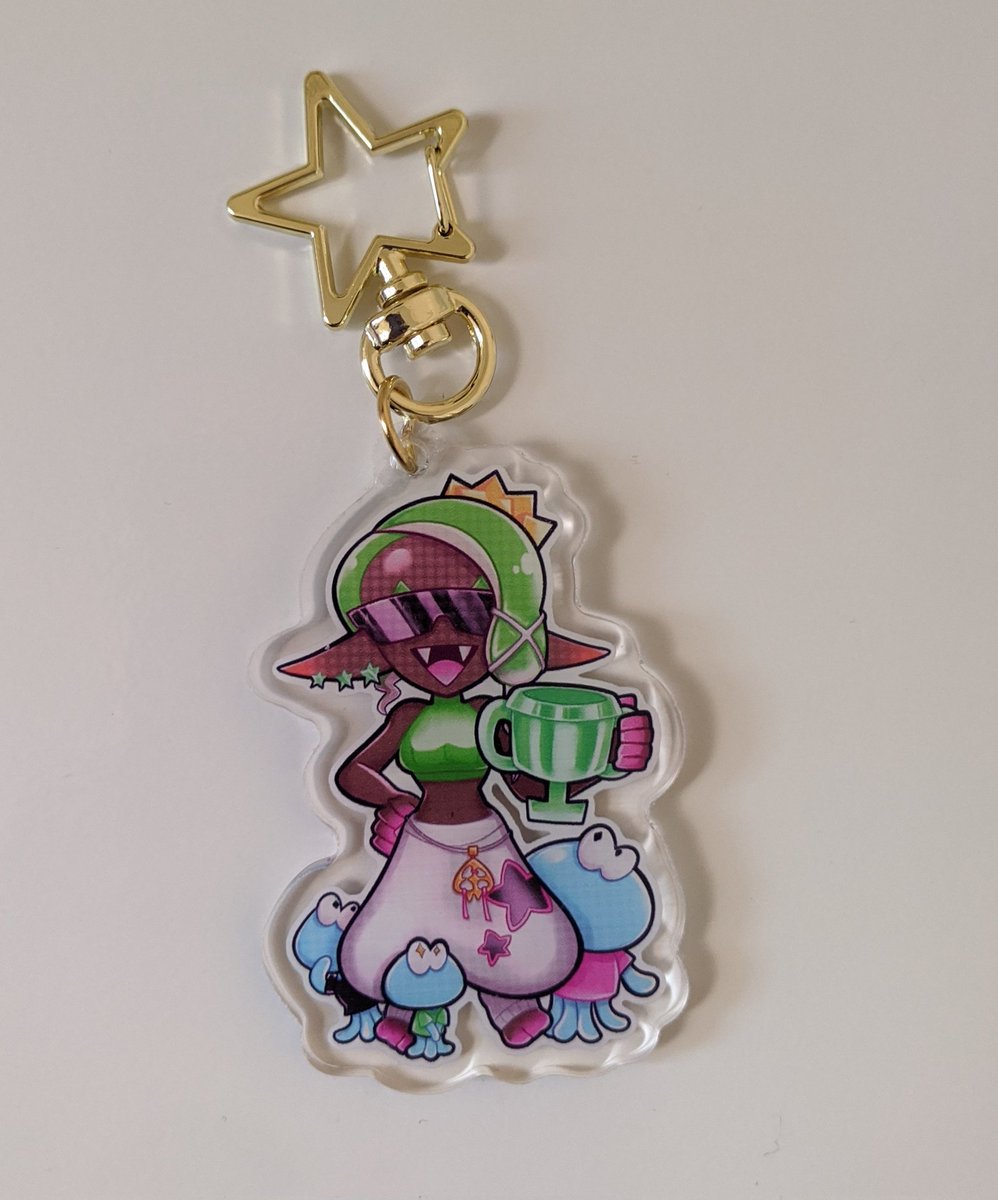 MaddeningTrash's tweet photo. For anyone interested... I'll have the site for buying these splatfest themed keychains set up either tomorrow or the next day :> https://t.co/fVDkuQ7FST