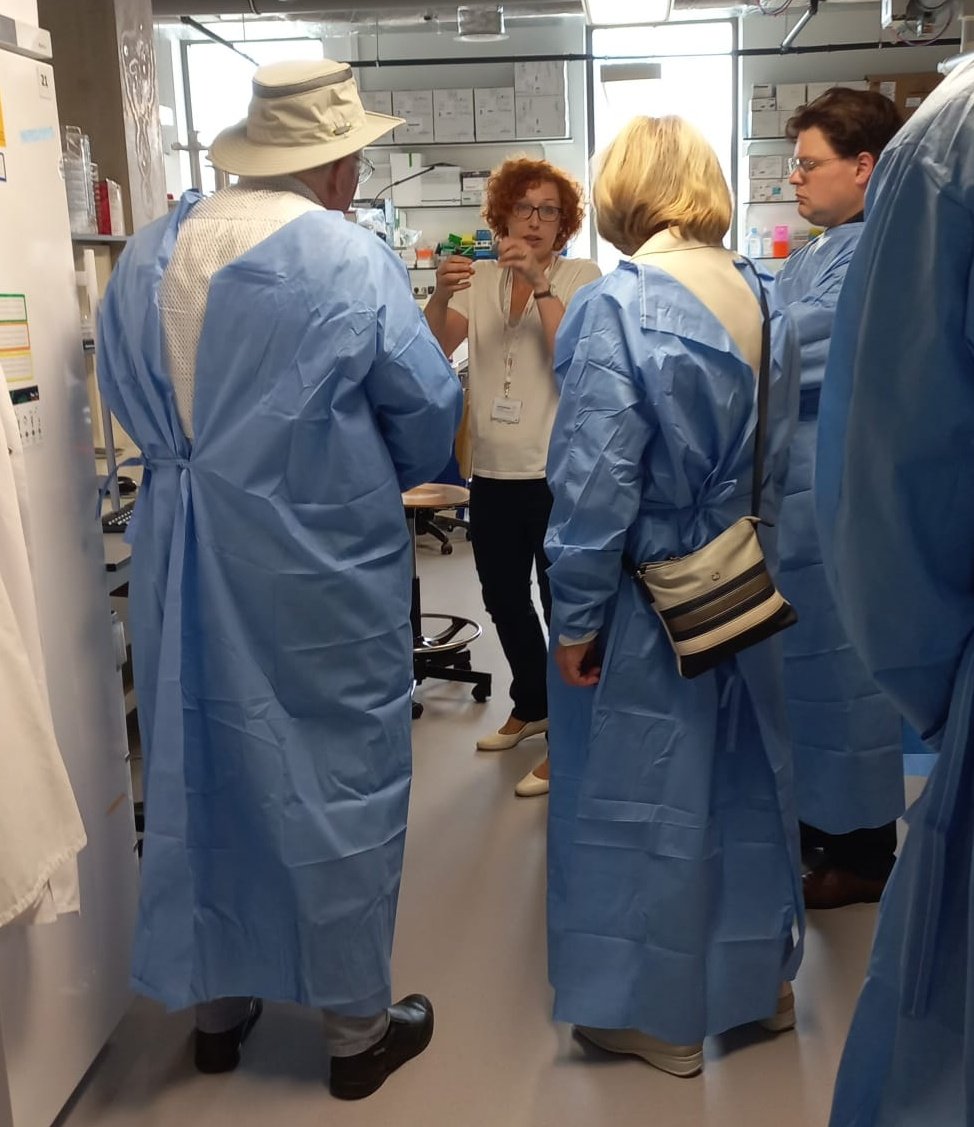 Almost 150 people visited @LIH_Luxembourg Department of Cancer Research in 3h last Sunday. Fantastic to see such an interest from the public in Luxembourg! #MotivationSunday