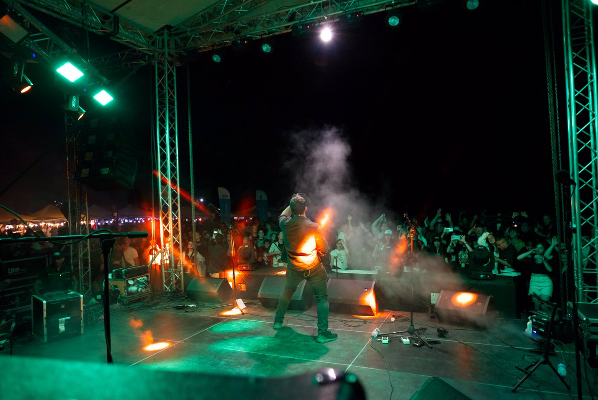 Goofy Cow tweet media