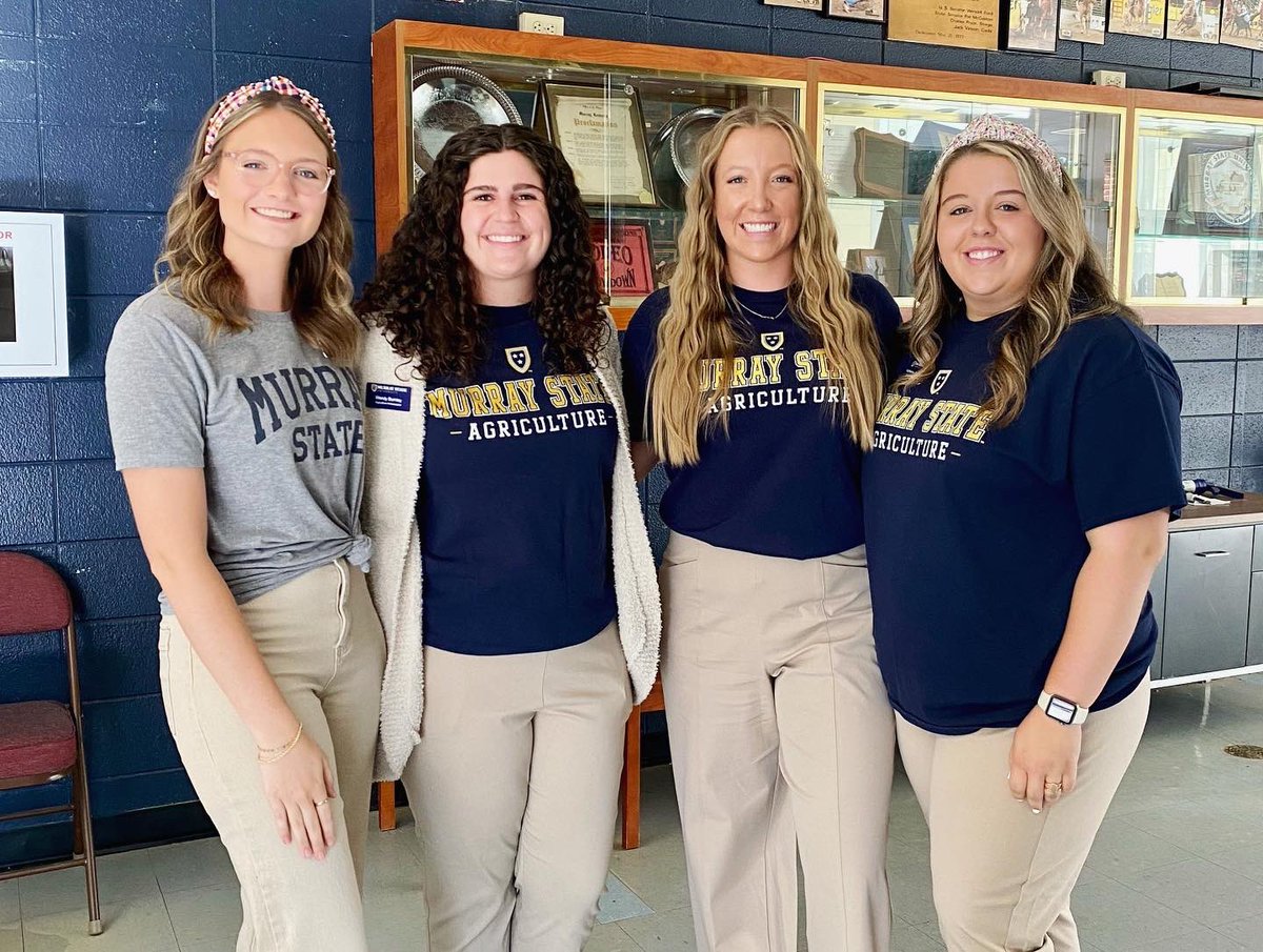 We hosted students from Murray and Calloway County High Schools for the Leadership Tomorrow program last week. This program allows juniors in high school to explore different careers! 

Led by our Agriculture Ambassadors!

#murraystate #futureleaders #murraystateagriculture