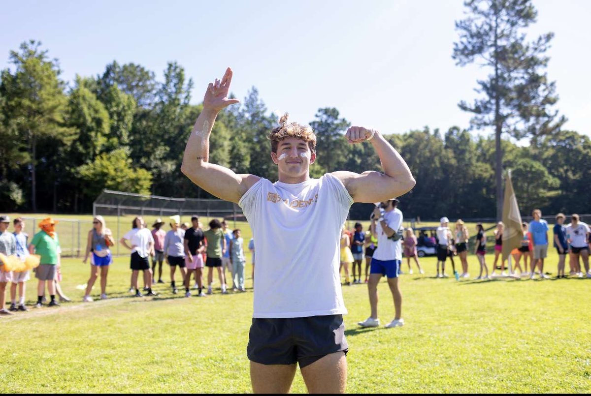 HighGreenbrier's tweet photo. Next SR is Boston McDermott

GPA: 3.5 

College major: Communications

Last year’s weight class: 150

Placed 4th in the state (22-23)
2x SQ, 
2x Greenbrier wrestling team captain

Club: FCA

Favorite after tournament meal: Panda Express

Hobbies outside wrestling: Lifting https://t.co/rXOagTwA9L
