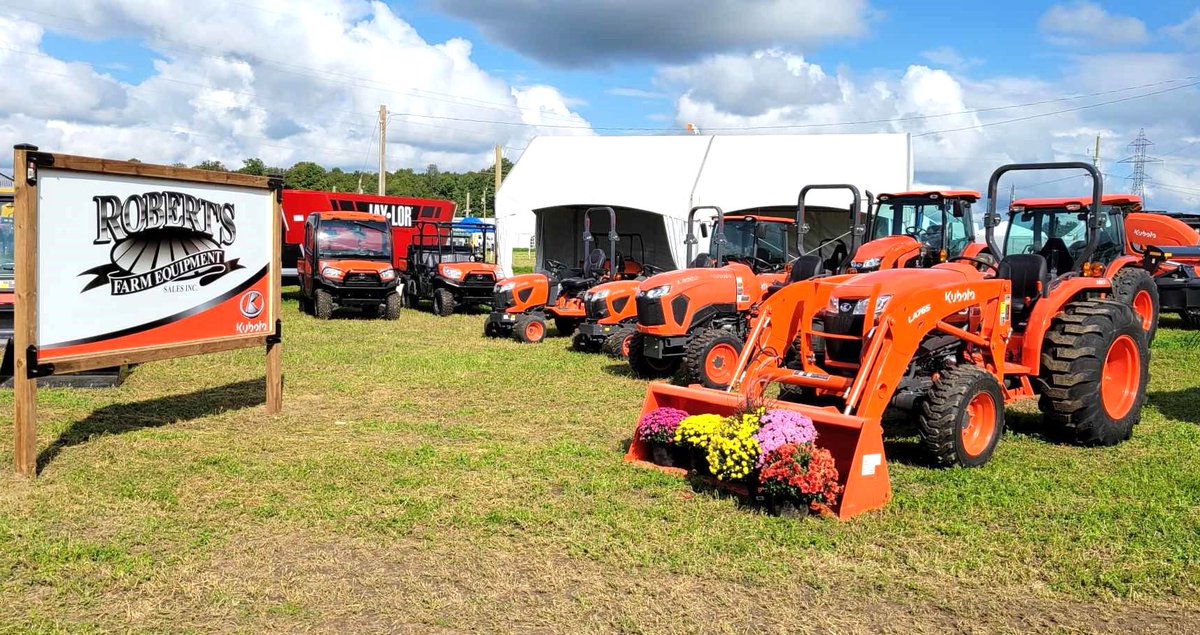 RobertsEquip_'s tweet photo. From one big show right to another ...

Indeed, these are busy days in #OntAg, but we wouldn't want it any other way!

This week, we're nicely set up in Dufferin County for @IPM2023official. The big #IPM2023 opens Tuesday morning and runs right through Saturday.

We'll see you! https://t.co/uaBrf3RwhA
