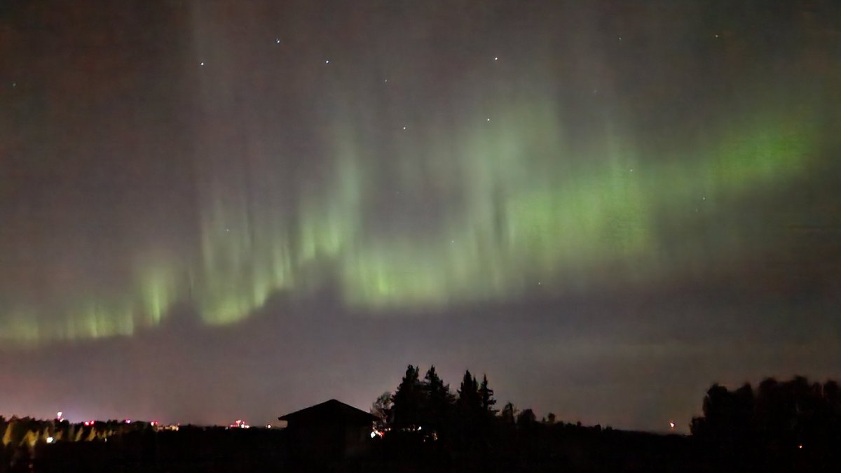 FraGallazzi's tweet photo. Now we are talking
#northernlights #Auroraborealis #Tampere https://t.co/3yX26MpD1t