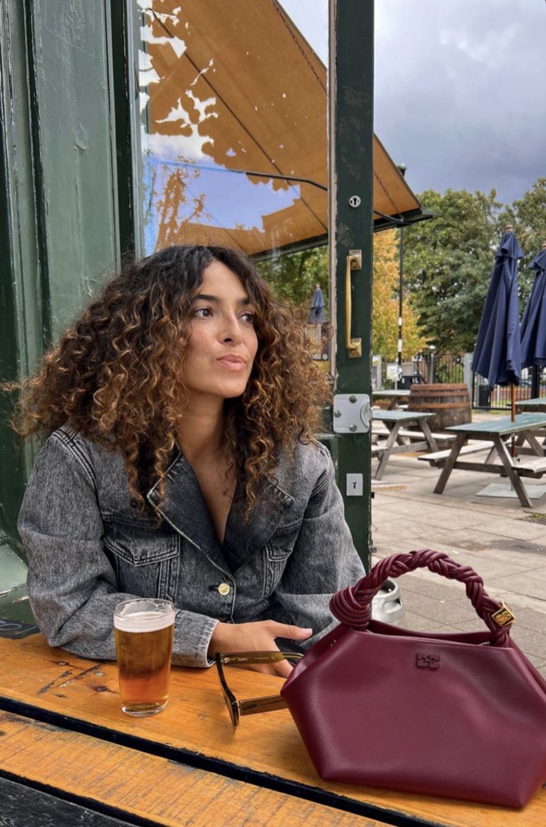 BestAnnaSH's tweet photo. A photo of Anna Shaffer from her Insergram story! https://t.co/HmmnsH0yun