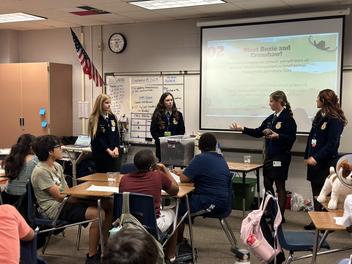 gschex_CTE's tweet photo. A BIG thank you to @HumbleISD_AHS FFA officer team for visiting with @HumbleISD_AMS CTE Wheel students today &amp; planting the seed of opportunities available to them #HumbleCTE @HumbleISD_CTE @HumbleISD https://t.co/oX8zfg4Y63